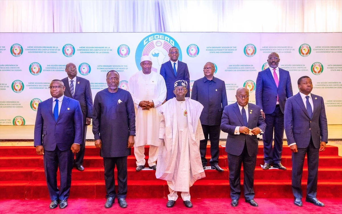 ECOWAS liderleri darbe olaylarını ele almak üzere bir araya geldi