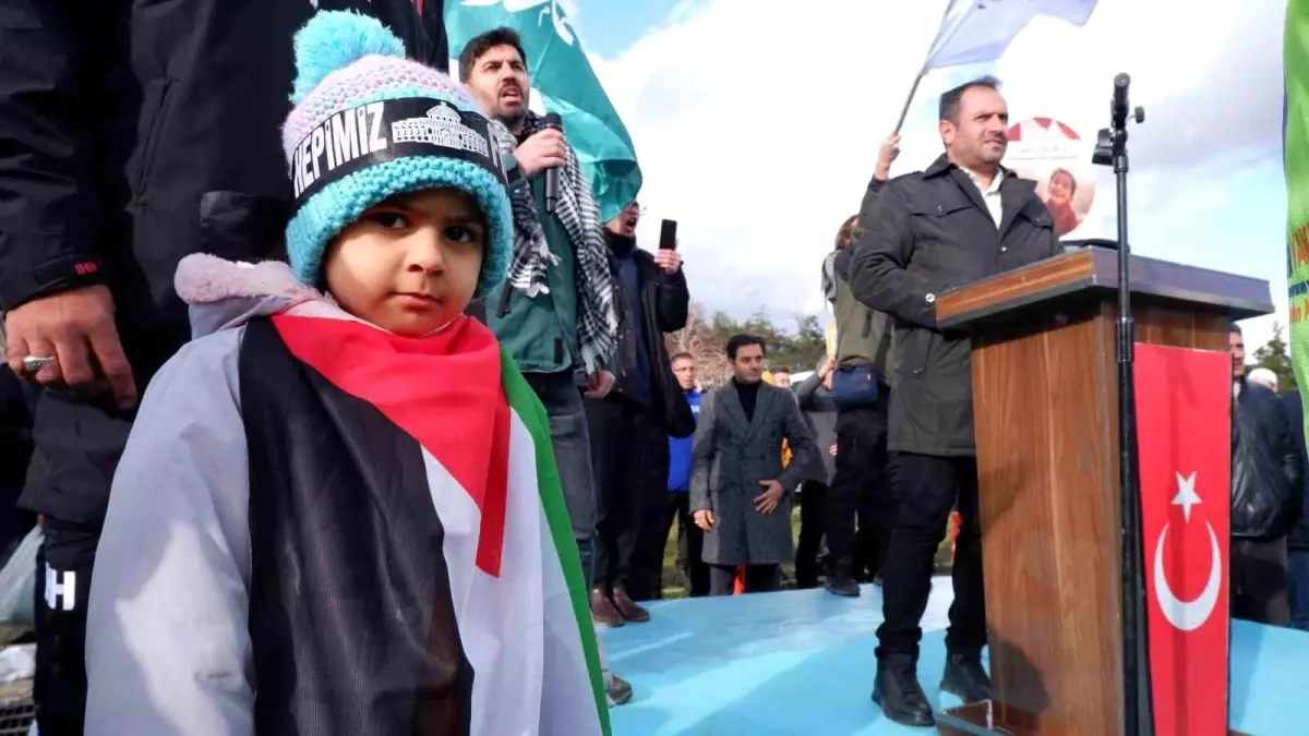 Erzurum\'da yürekler Gazze için bir oldu