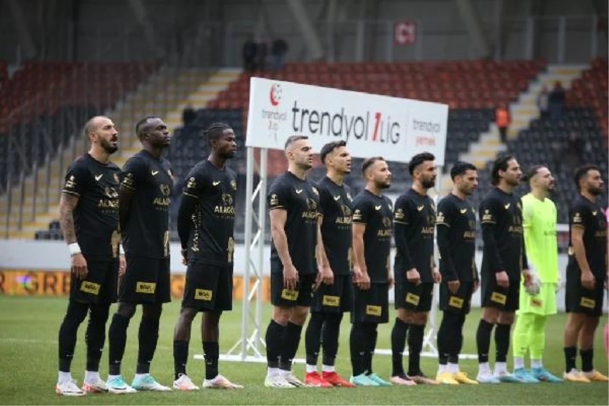 Çorum FK, Erzurumspor FK\'yı 4-1 mağlup etti
