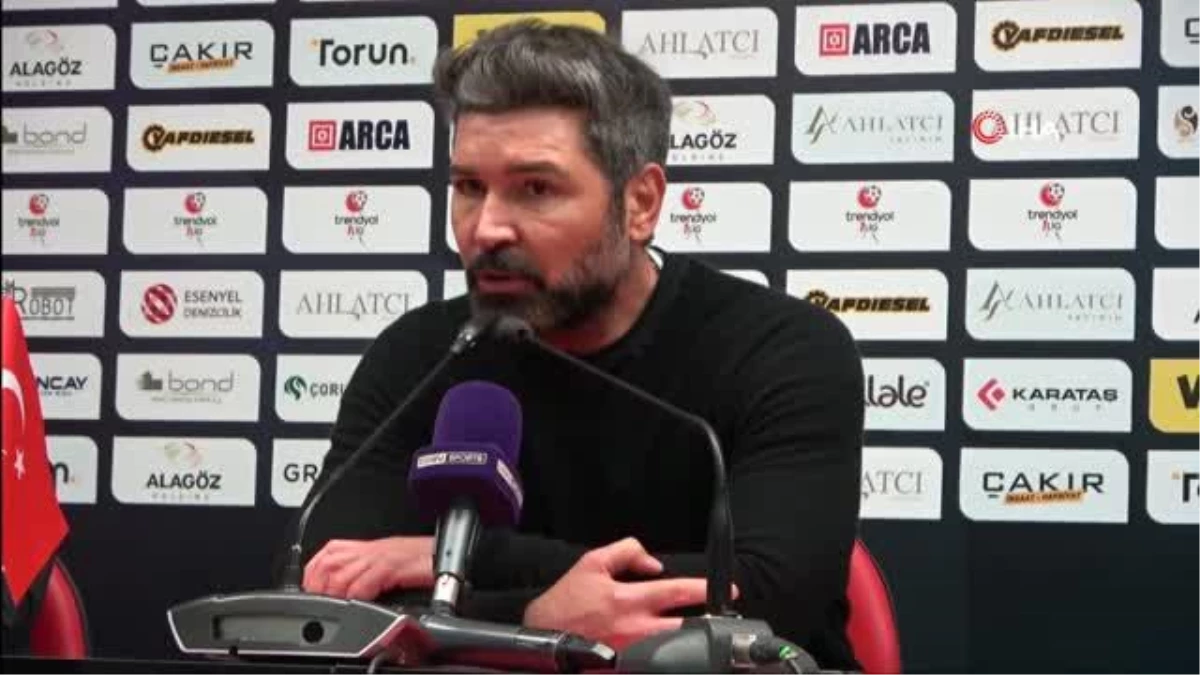 Erzurumspor FK Teknik Direktörü Hakan Kutlu: Bir yol kazası yaşadık