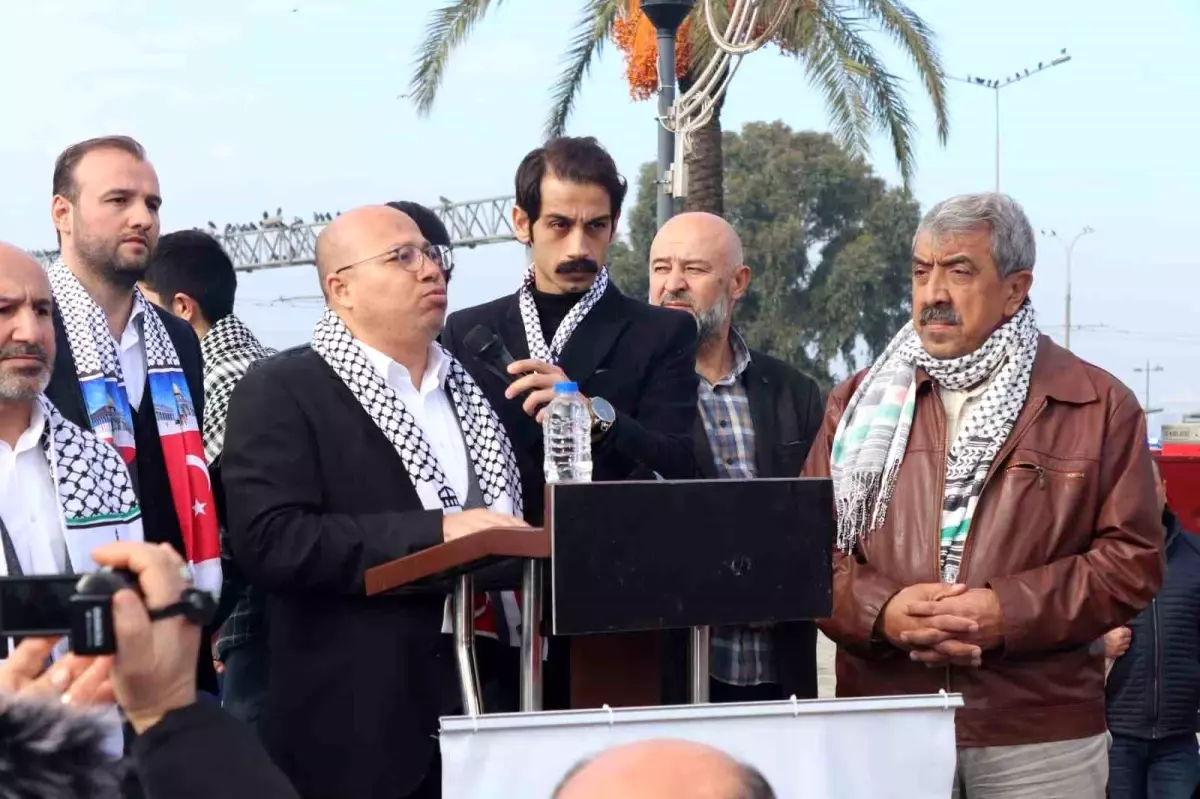 İzmirliler Filistin\'e destek için yürüdü