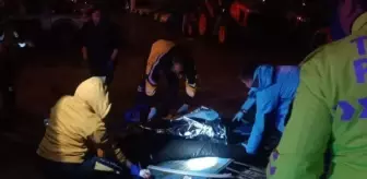 Bolu'da otomobil traktör satış bayisine çarptı