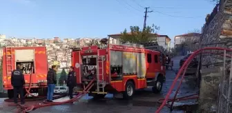 Dilovası'nda depoda çıkan yangın söndürüldü