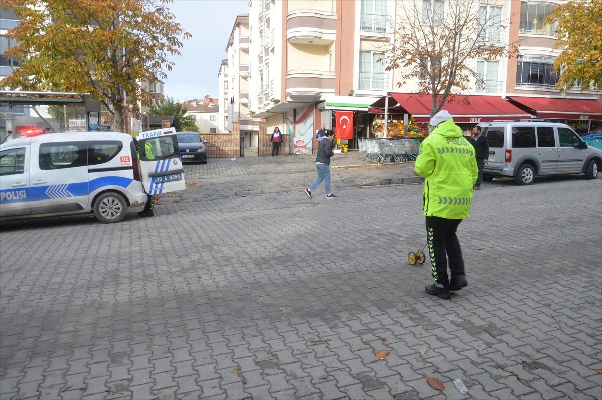 Lüleburgaz\'da Otomobilin Çarptığı Yaya Yaralandı
