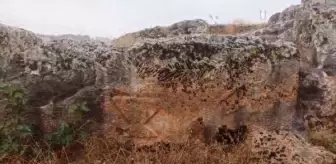 Perre Antik Kenti'nde Roma dönemine ait kadın kabartması bulundu
