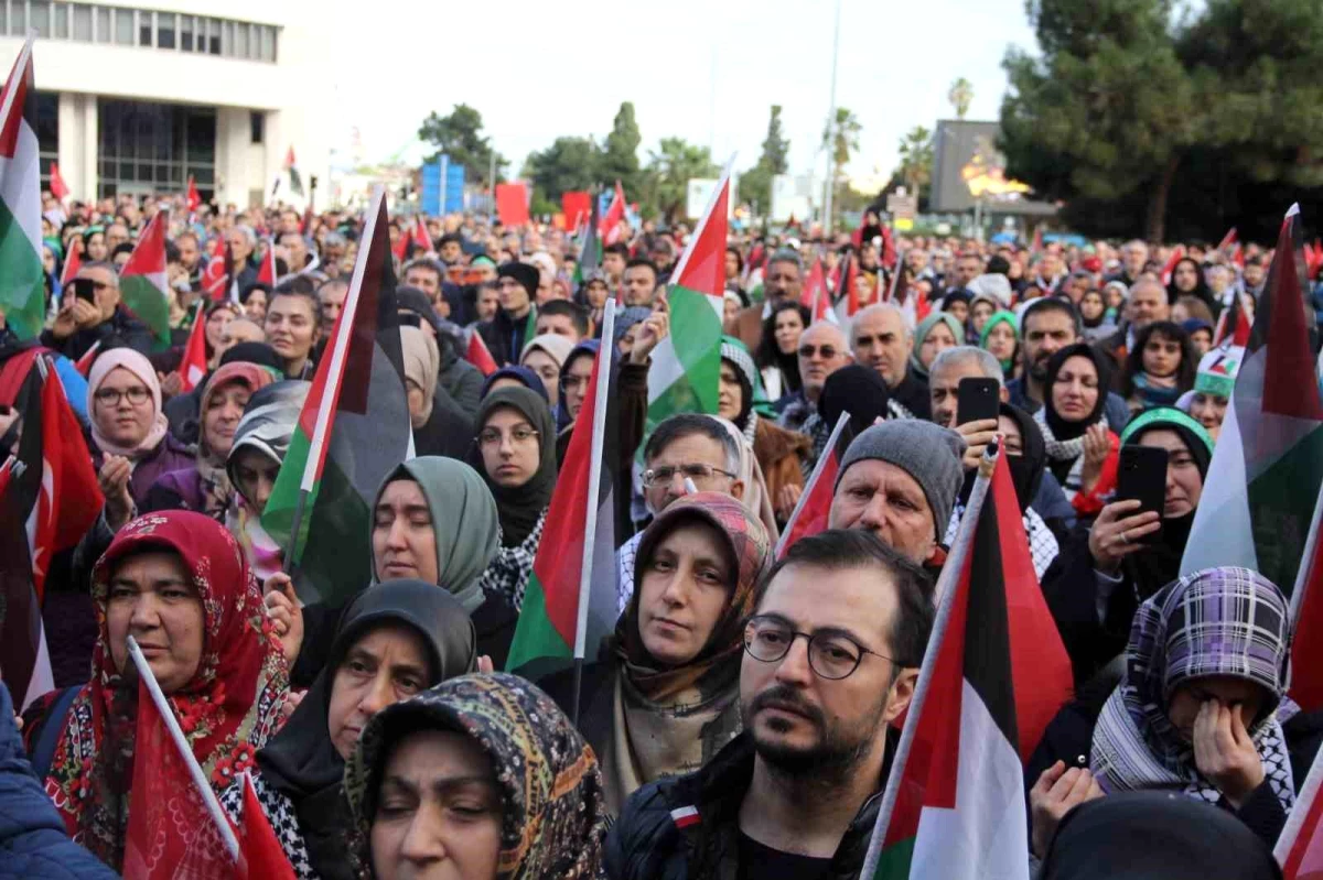 Samsun\'da Filistin\'e destek yürüyüşü yapıldı
