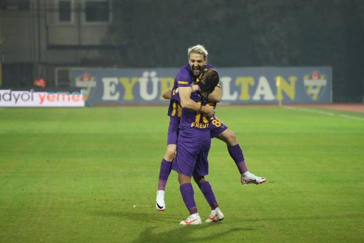 Eyüpspor, Şanlıurfaspor\'u 4-0 mağlup etti