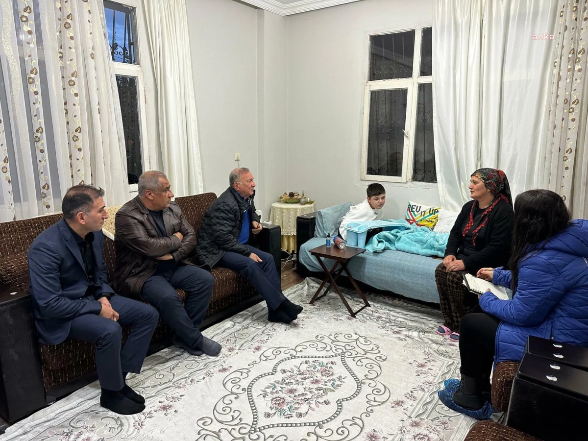 Seyhan Belediye Başkanı Akif Kemal Akay, Hadırlı ve Ova mahallelerini ziyaret etti