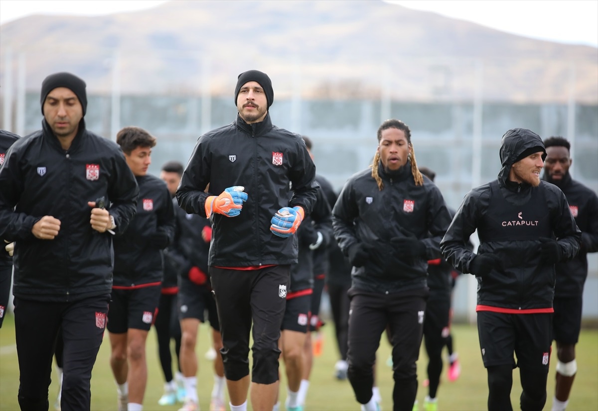 Sivasspor, Konyaspor maçı için hazırlıklarını tamamladı