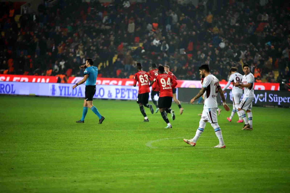 Gaziantep Futbol Kulübü Trabzonspor\'a 3-1 mağlup oldu