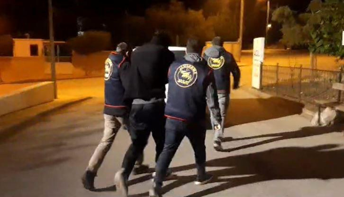 Denizli\'de 110 Yıl Kesinleşmiş Cezası Bulunan 13 Şüpheli Yakalandı