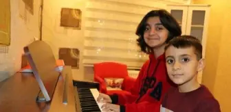 12 yaşındaki Cemre Jinda Kesici, piyano festivalinde ödül aldı