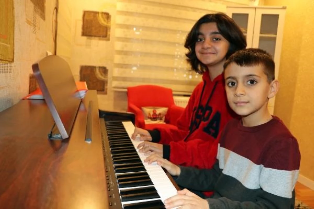12 yaşındaki Cemre Jinda Kesici, piyano festivalinde ödül aldı