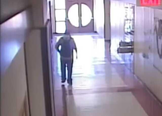 ABD'de Öğrenci, Öğretmenine Saldırdığı İçin 20 Yıl Hapis Cezası Aldı ABD'de Öğrenci, Öğretmenine Saldırdığı İçin 20 Yıl Hapis Cezası Aldı