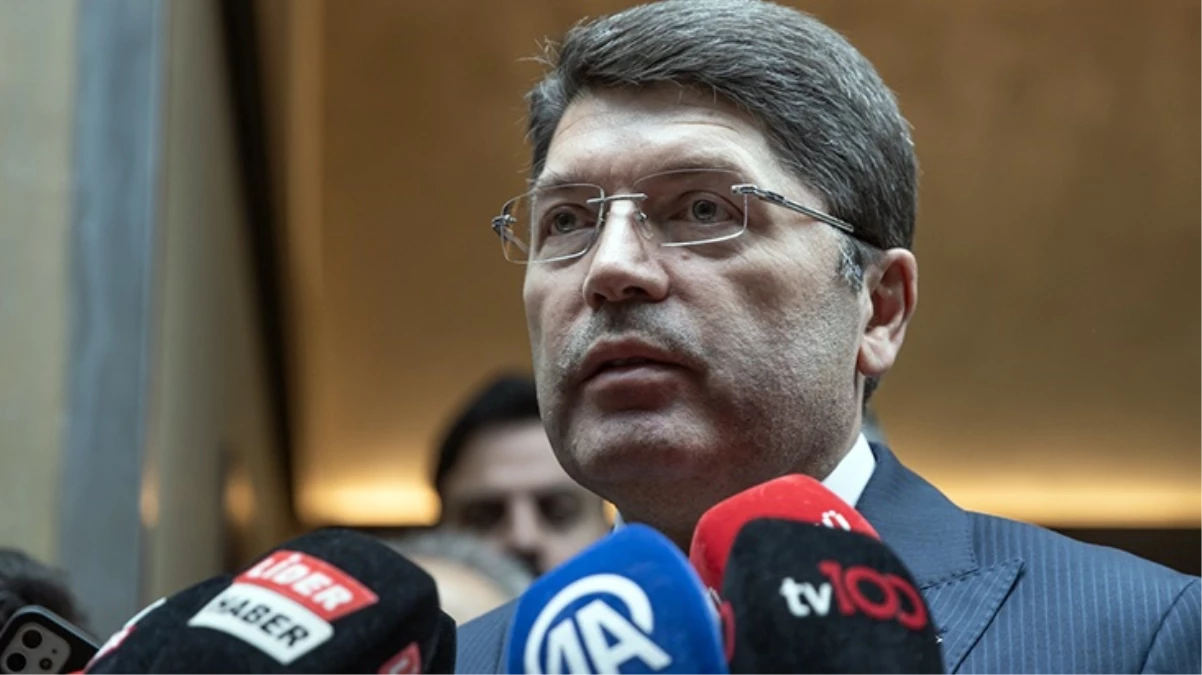 Adalet Bakanı Tunç: Hakem Halil Umut Meler\'e yönelik saldırıda sorumluluğu bulunanlar hakkında gerekli adli soruşturma başlatılmıştır