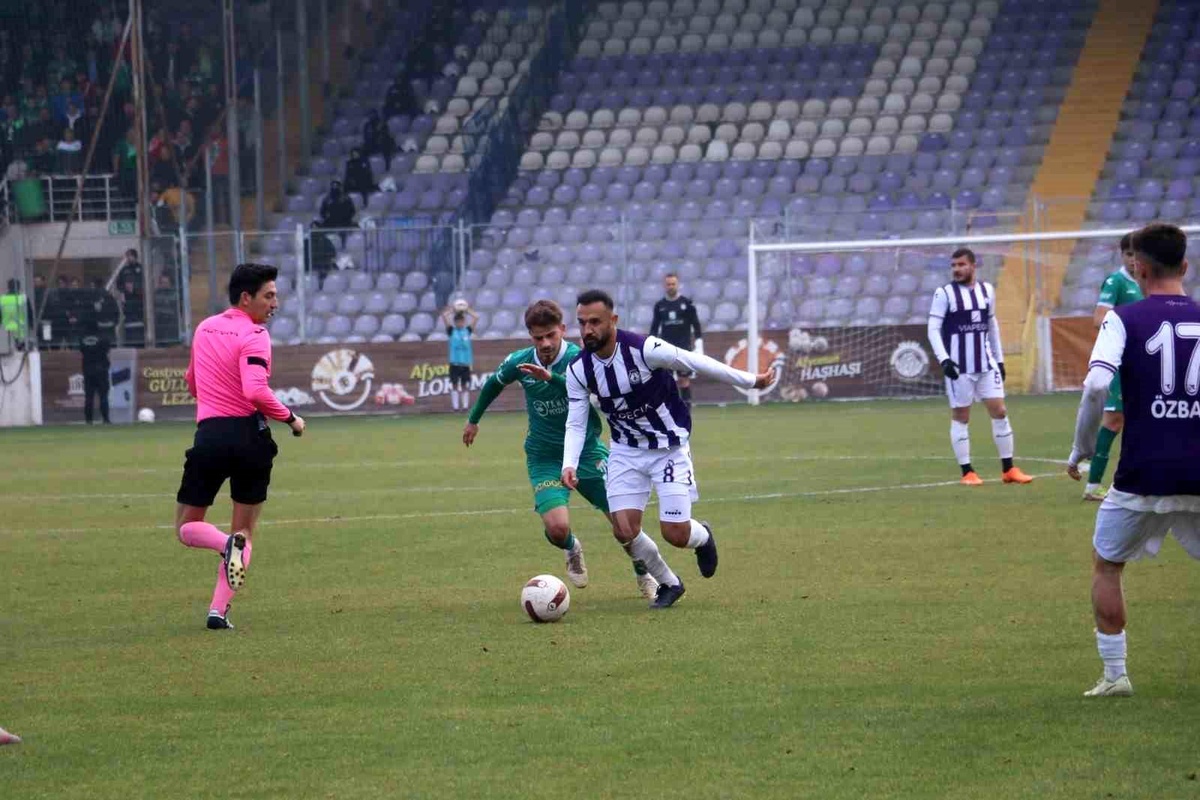 Afyonspor, Bursaspor\'u yenerek puanını yükseltti