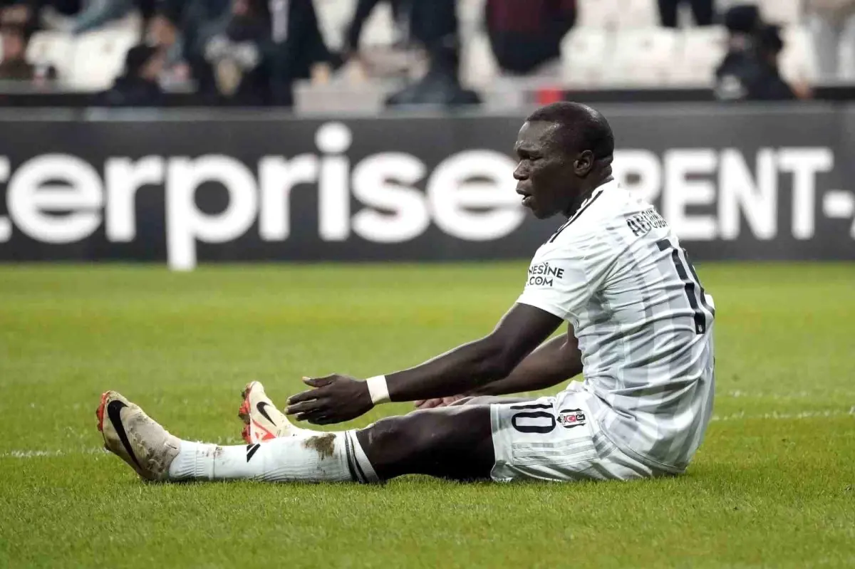 Beşiktaş; Vincent Aboubakar, Valentine Rosier, Eric Bailly, Rachid Ghezzal ile Jean Onana\'nın performans düşüklüğü ve takım içindeki uyumsuzlukları...