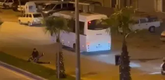 Adana'da bıçaklanan genç yardım istedi