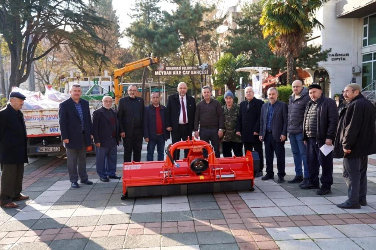 Bursa Büyükşehir Belediyesi, Orhangazi ve Mustafakemalpaşa\'ya tarım ekipmanları teslim etti