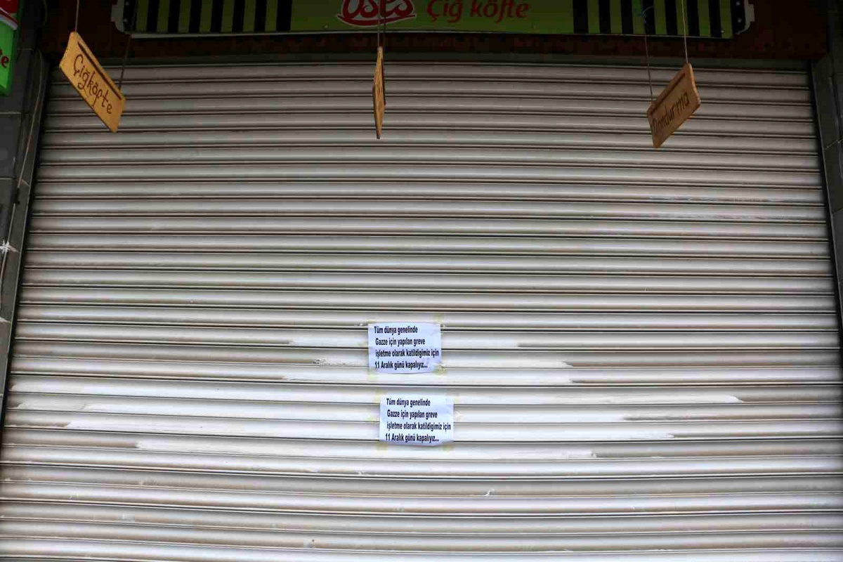 Diyarbakır\'da esnaf greve destek verdi