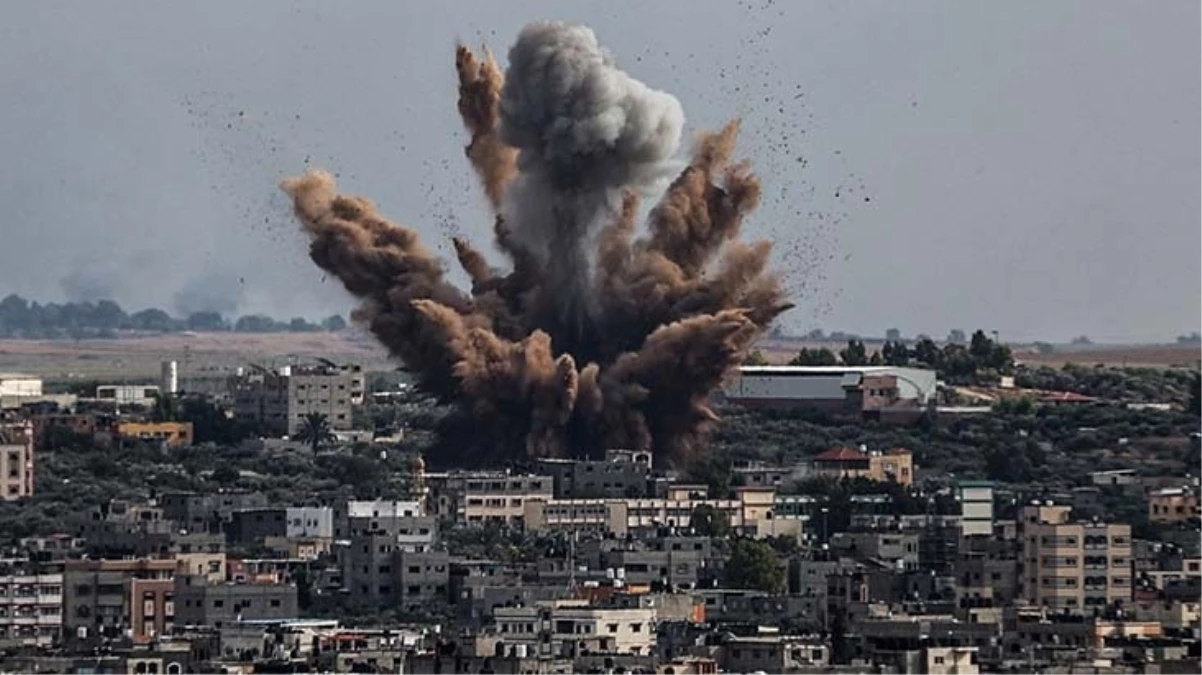 Gazze\'de İsrail saldırılarında yaşamını yitirenlerin sayısı 18 bin 205\'e yükseldi