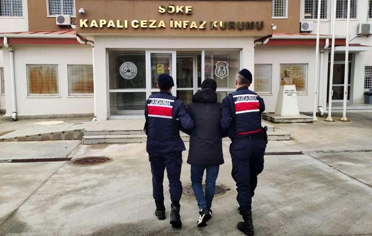 Kuşadası\'nda aranan şahıs yakalandı
