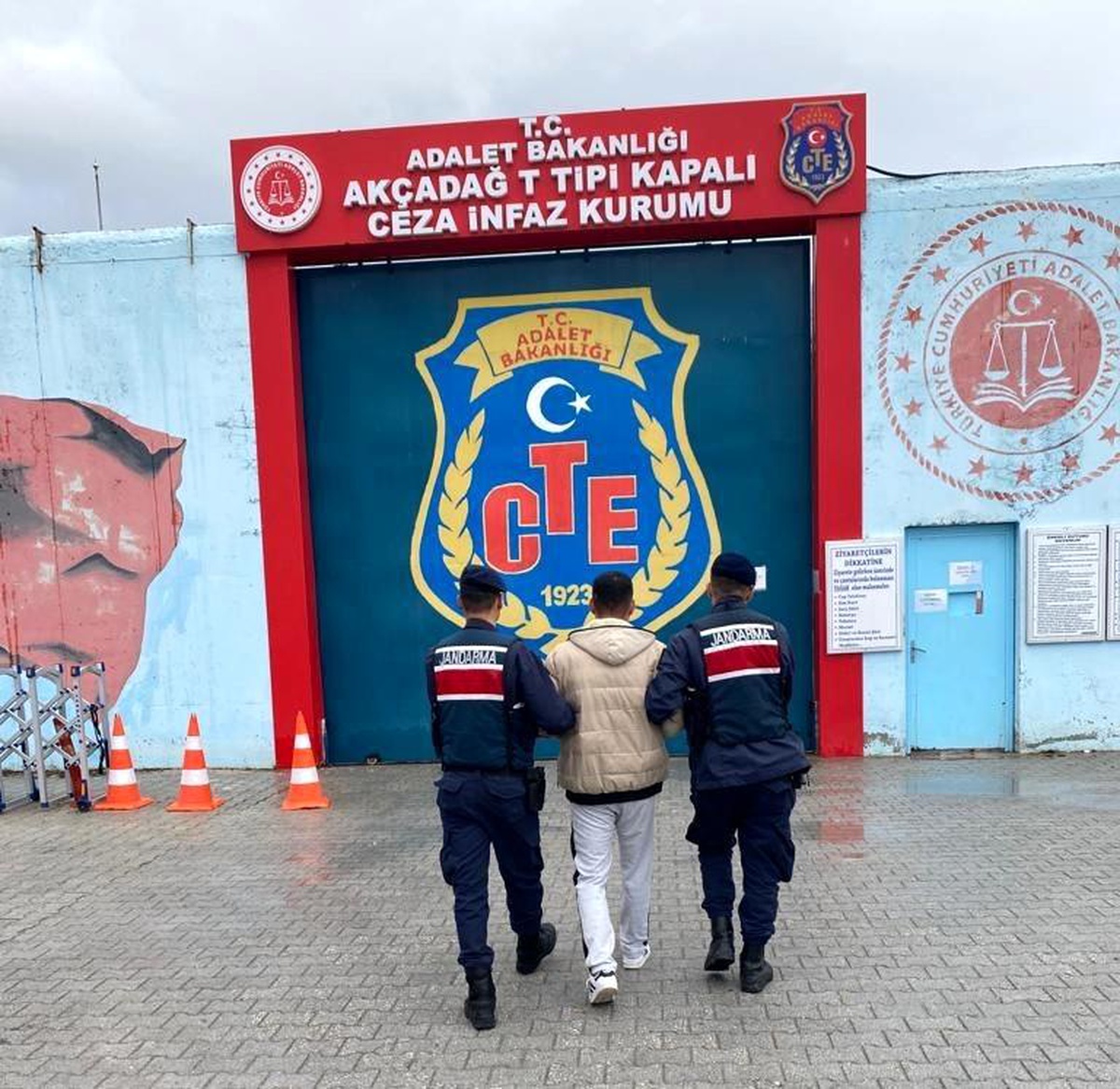 Malatya\'da 25 yıl 6 ay hapis cezası bulunan hükümlü yakalandı