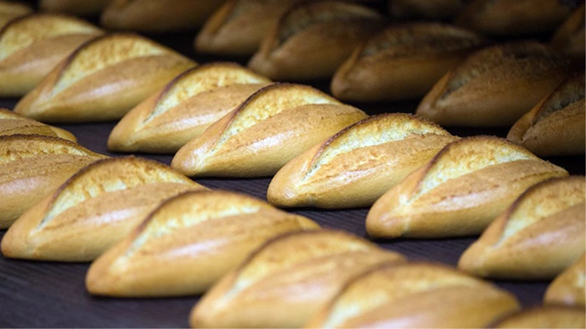 İstanbul\'da fahiş fiyatla ekmek satan 822 fırına ceza yolda