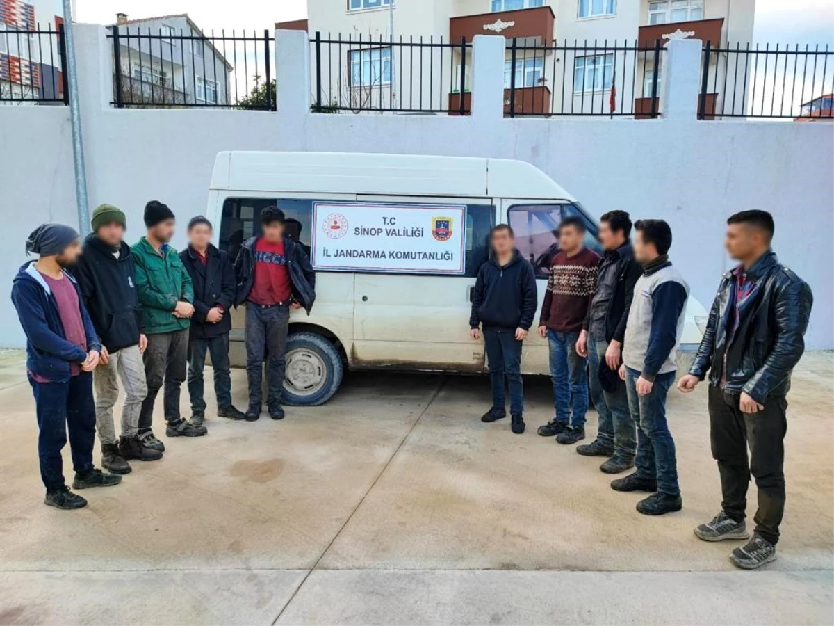 Sinop\'ta düzensiz göçmen operasyonunda 11 kişi yakalandı