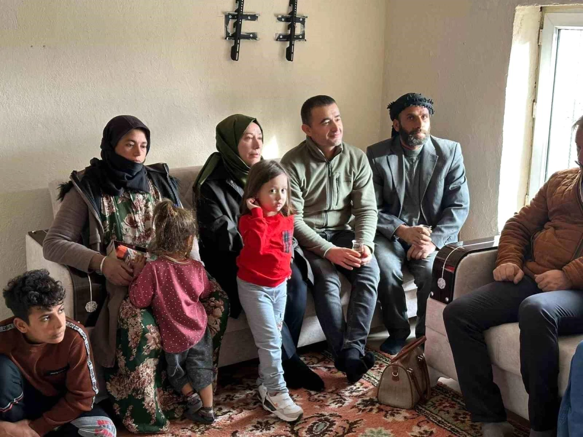 Afyonkarahisar Emirdağ Kaymakamı Aile Ziyaretlerinin Önemini Vurguladı