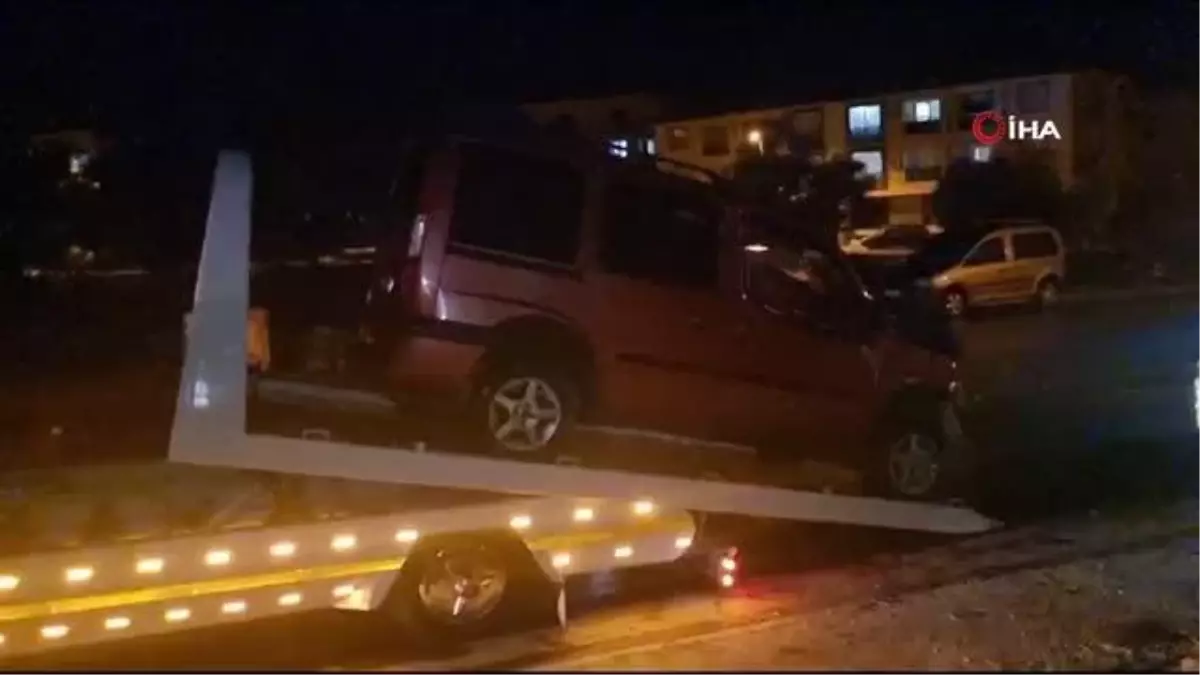 Milas\'ta trafik kazası: 1\'i ağır 2 kişi yaralandı