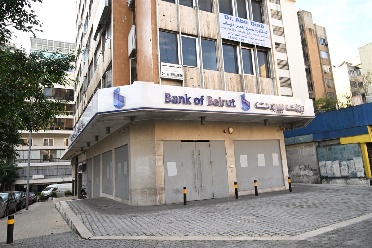 Lübnan\'da devlet kurumları Filistinlilere destek için tatil edildi