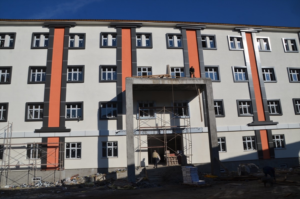 Muş\'ta Eğitim Yatırımlarına 1 Milyar 83 Milyon Lira Ödenek Ayrıldı