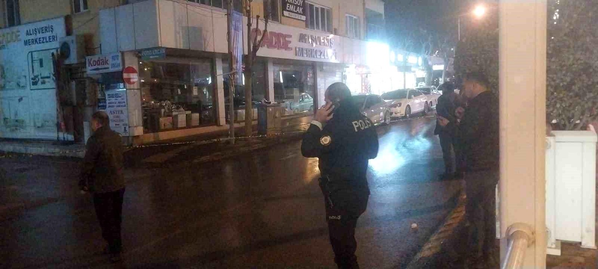 Niğde\'de unutulan çanta polisi harekete geçirdi