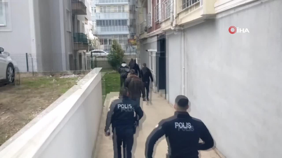 Edirne\'de Telefon Hırsızlığı Güvenlik Kamerasına Yansıdı