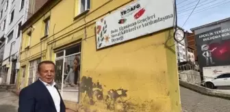 Bolu Belediye Başkanı Afganistan Gençleri Derneği Tabelasını Söktürdü
