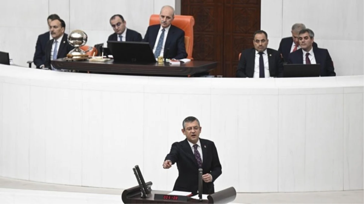 Bütçe görüşmelerinde TBMM Başkanı Kurtulmuş ve CHP lideri Özel arasında tartışma yaşandı