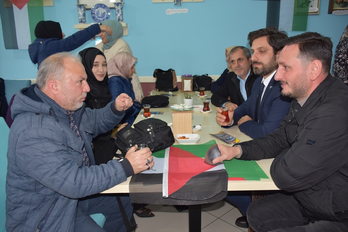 Trabzon\'da Hayır Çarşısı düzenlendi, geliri Filistinlilere bağışlanacak