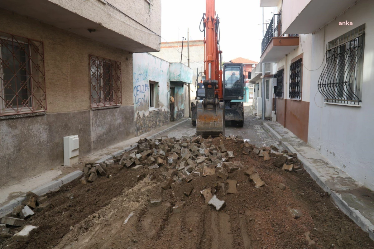 Turgutlu Belediyesi İstasyonaltı Mahallesinde Yol Yenileme Çalışmalarını Sürdürüyor