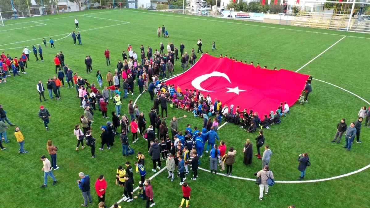 Bodrum\'da Amiral Turgut Reis Futbol Sahası Açıldı