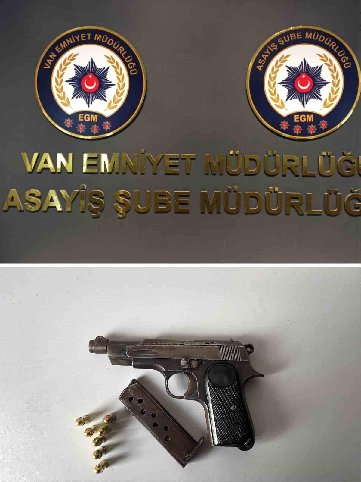 Van\'da 19 kişi tutuklandı