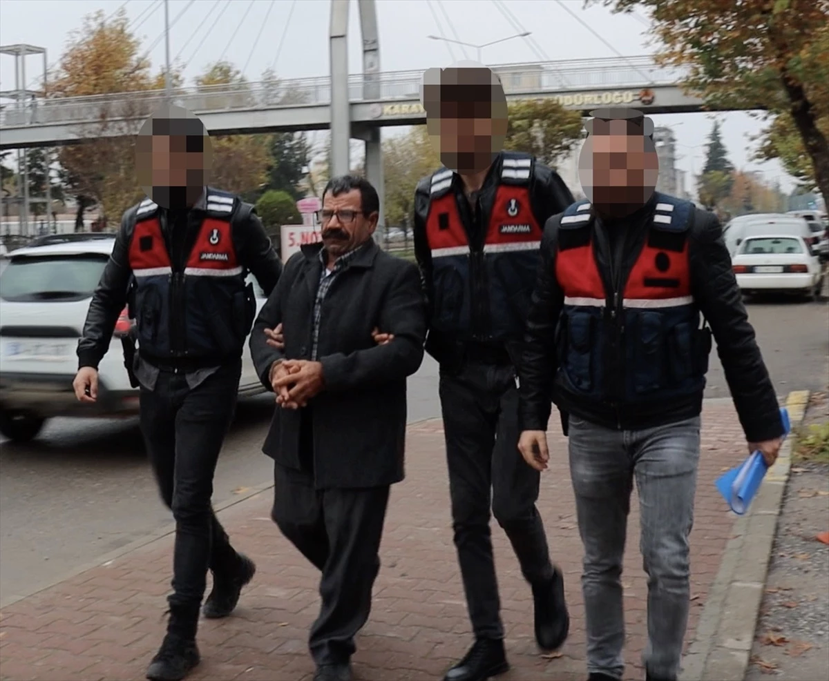 Adıyaman\'da PKK operasyonunda DBP İslahiye ilçe başkanı gözaltına alındı
