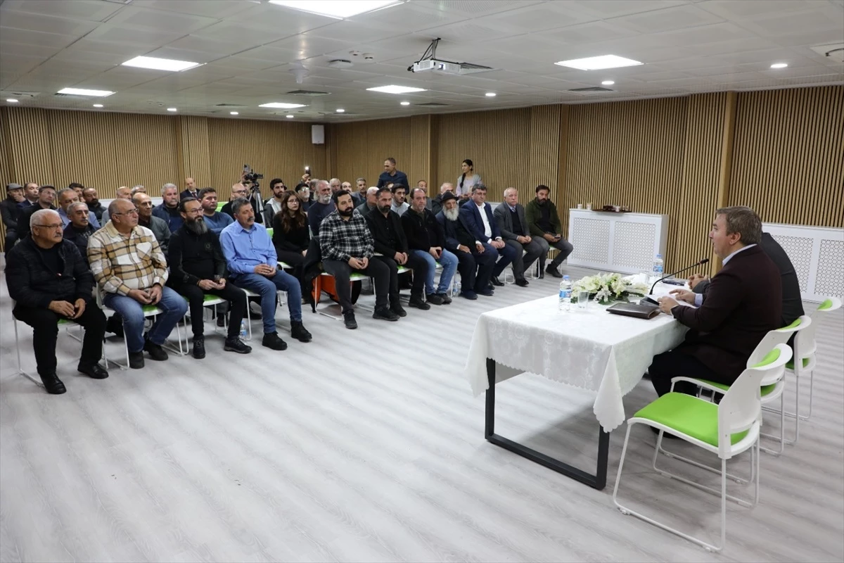 Alevi-Bektaşi Kültür ve Cemevi Başkanı Özdemir, Erzincan\'da kanaat önderleriyle buluştu Açıklaması