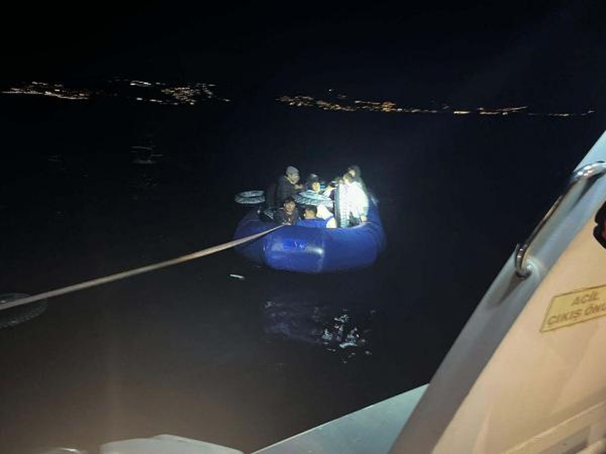 Bodrum açıklarında 156 kaçak göçmen ve 2 göçmen kaçakçısı yakalandı