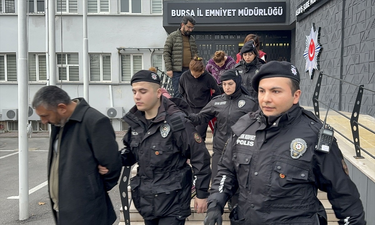 Bursa\'da hırsızlık operasyonu: 13 şüpheli gözaltına alındı