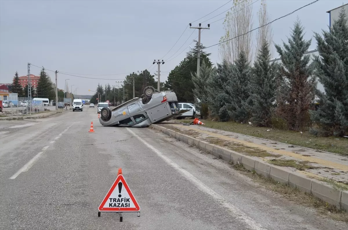 Çankırı\'da trafik kazası: 2 kişi hafif yaralandı