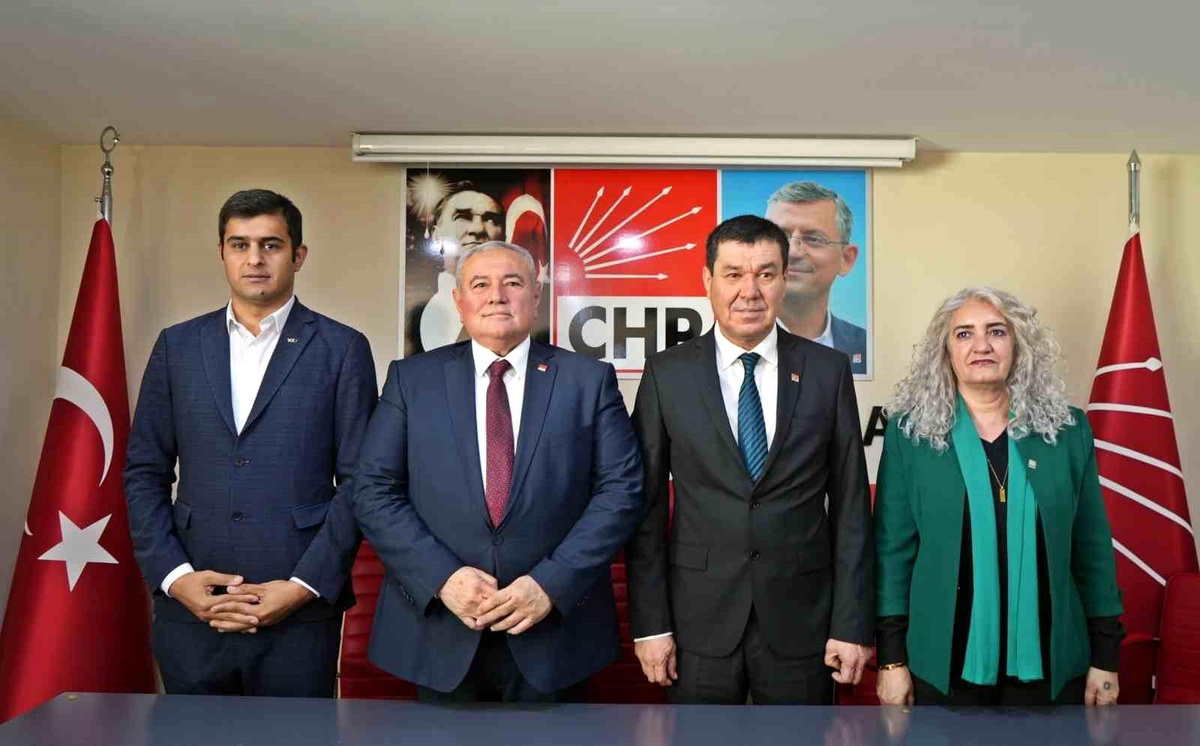 CHP Muratpaşa Belediye Başkan Aday Adayı Davut Çetin: Her kesimin oyuna talibiz
