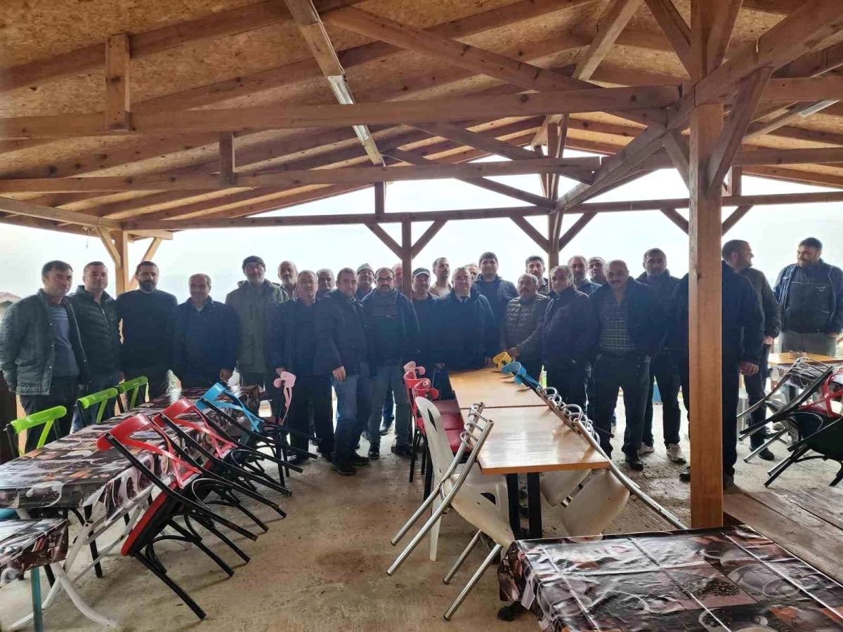 Denizli\'de Işıklı Gölü\'nde balıkçılık yapan kooperatif üyelerine bilgilendirme toplantısı yapıldı