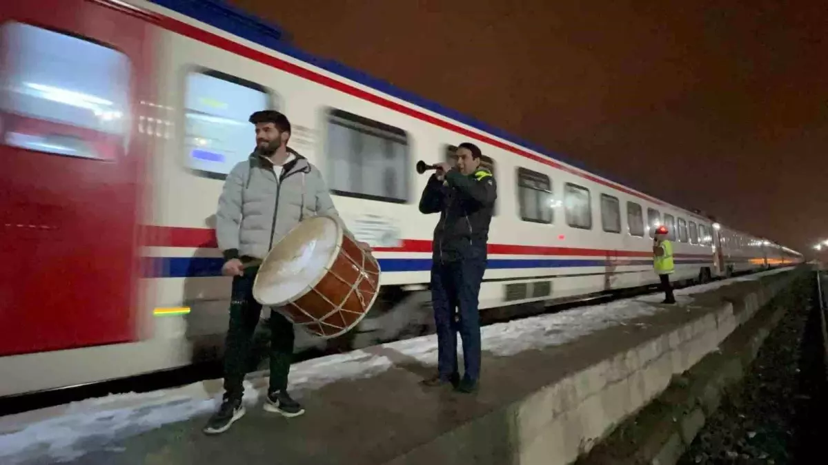 Turistik Doğu Ekspresi, Ankara-Kars güzergahında seferlere başladı