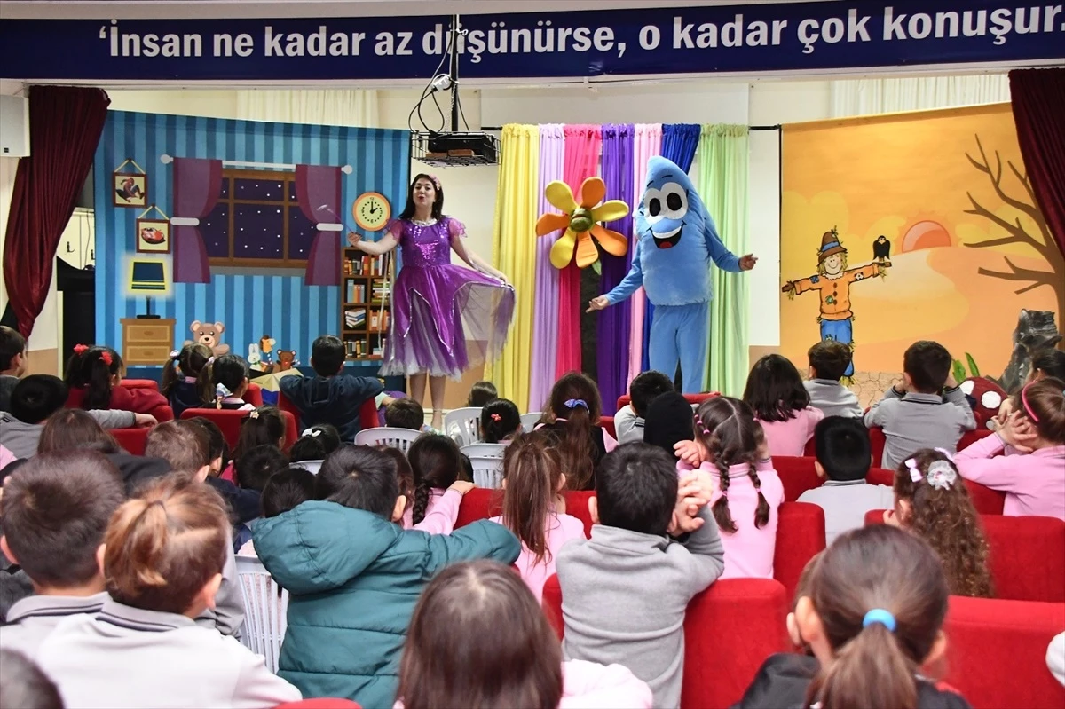 DSİ, su bilinci oluşturmak için Eskişehirli öğrencilere yönelik tiyatro oyunu sahneledi